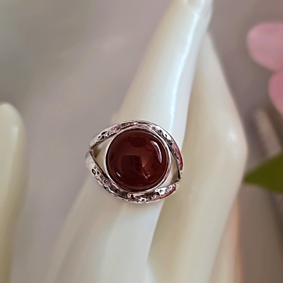 Carnelian Cabochon Sterling Silver  Hammered  Open Band Ring Size 8 - Picture 3 of 7